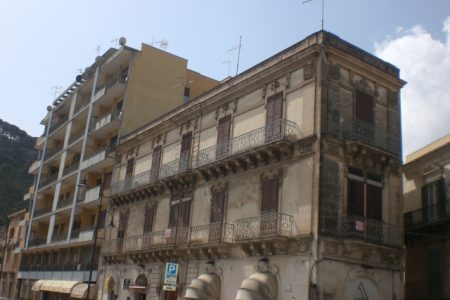 APPARTAMENTO D'EPOCA A MODICA