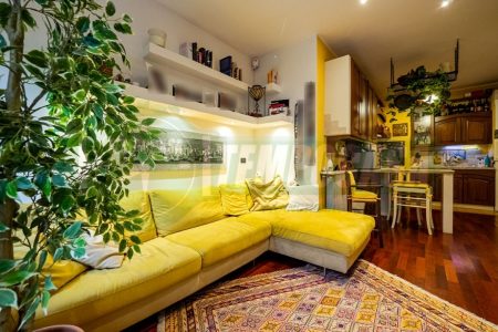 Soluzione indipendente con patio esterno 