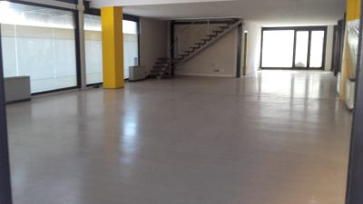 Locale commerciale